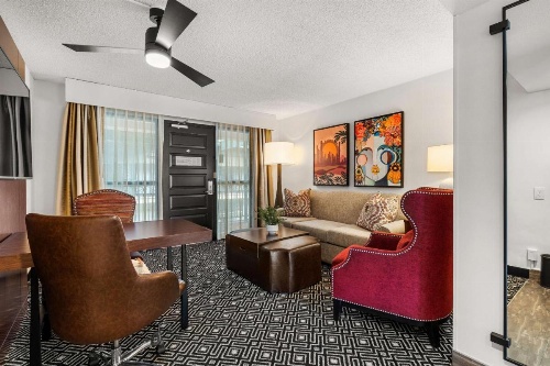 Embassy Suites By Hilton Hotel Los Angeles-International Airport South image 9